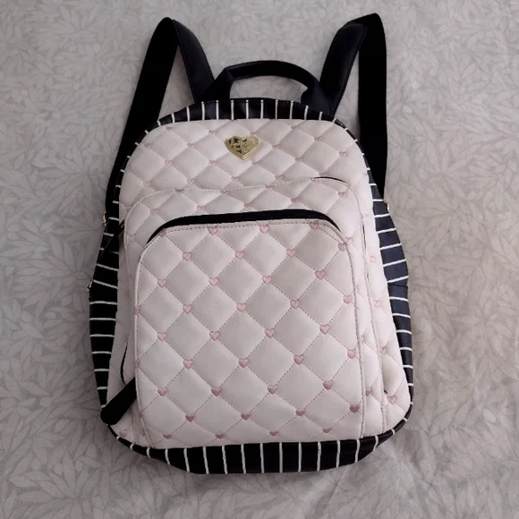 Betsey Johnson | Bags | Betsy Johnson Pink Backpack W Hearts  display picture 3